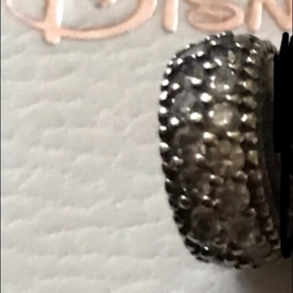 One pandora  spacer